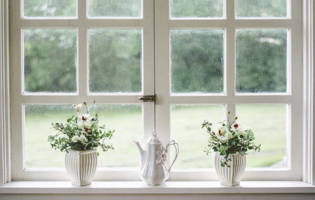 The Importance of Sealing Cracks and Gaps Before Winter